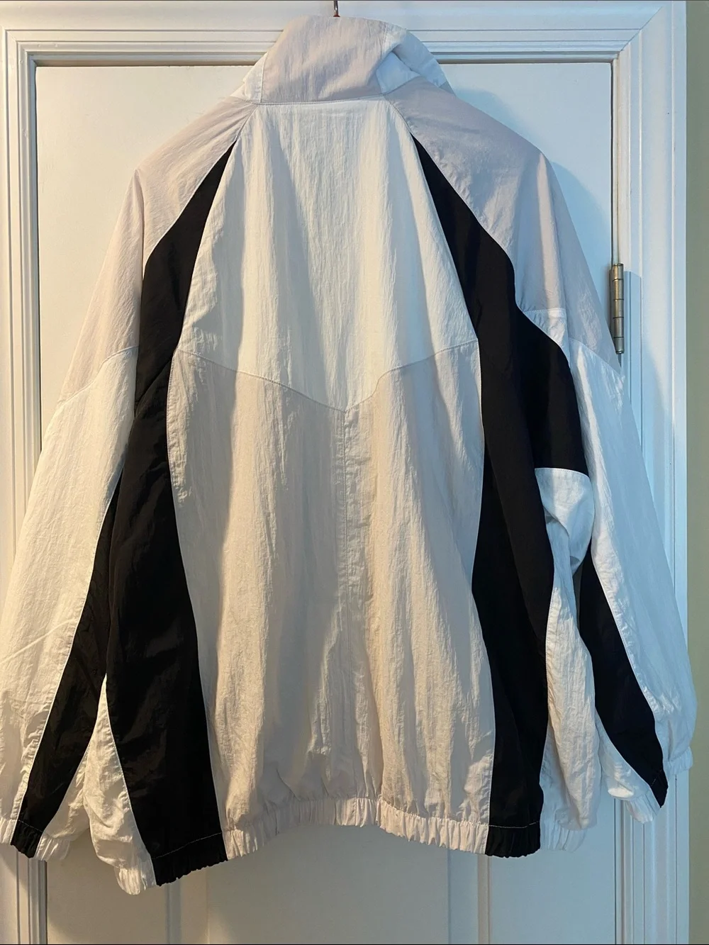 Nike Full Zip Embroidered Logo Oversized Jacket NWT